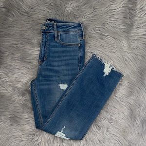 HOLLISTER HIGH RISE SLIM STRAIGHT JEANS